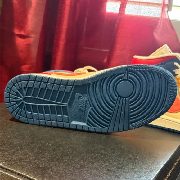 Nike Multicolor High-Top Sneakers - Picture 4 of 6